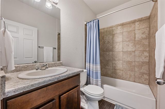 204 Lambert ST, Leander, TX 78641