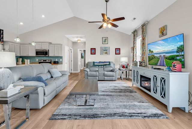 144 Crane Dr., Pawleys Island, SC 29585