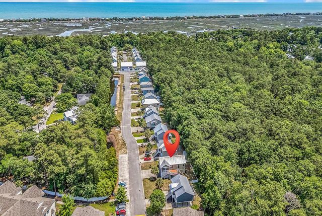 144 Crane Dr., Pawleys Island, SC 29585