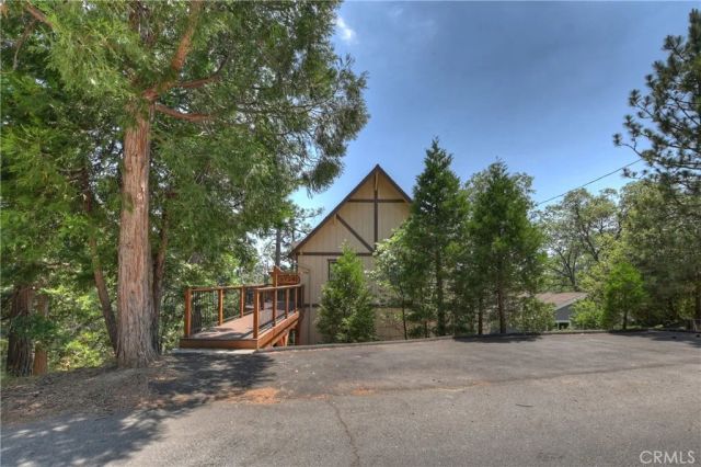 27581 St Bernard, Lake Arrowhead, CA 92352