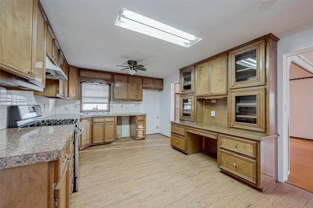 31002 Misty Meadow Drive, Magnolia, TX 77354