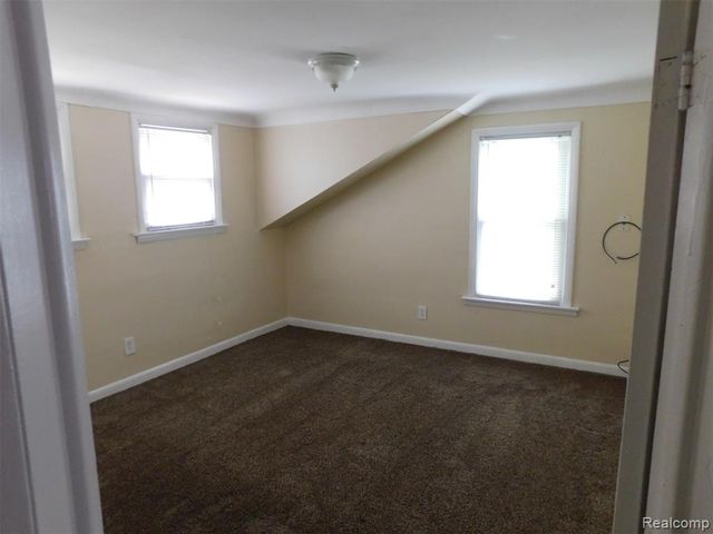 165 Avery Street, Clinton Township, MI 48036