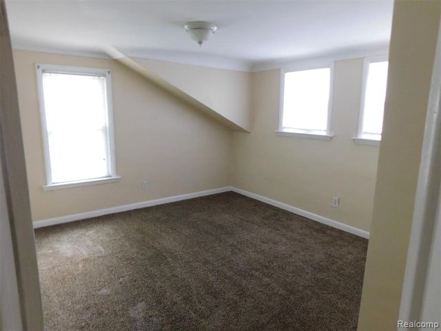 165 Avery Street, Clinton Township, MI 48036