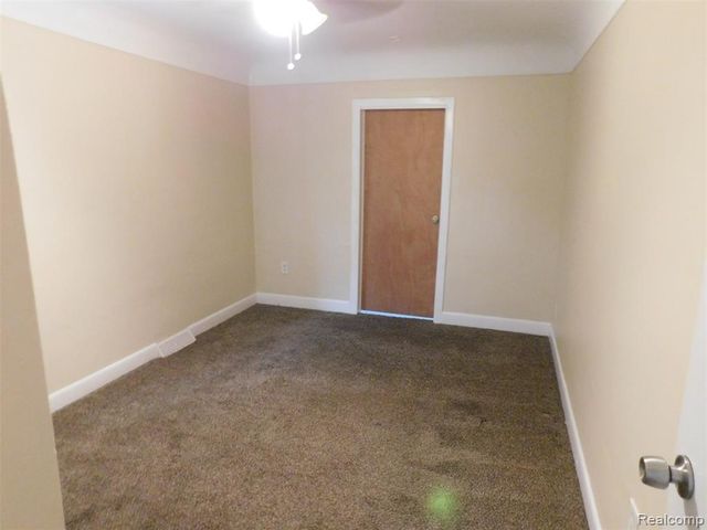 165 Avery Street, Clinton Township, MI 48036