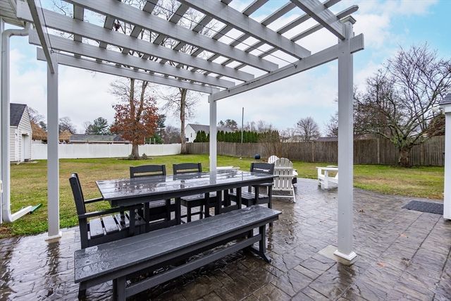 222 Harris St, Taunton, MA 02780