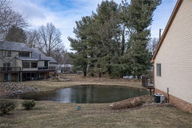 4839 Pond Drive NW, North Canton, OH 44720