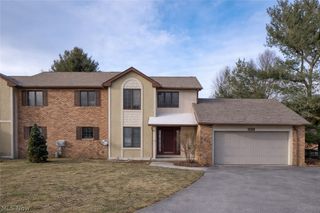 4839 Pond Drive NW, North Canton, OH 44720