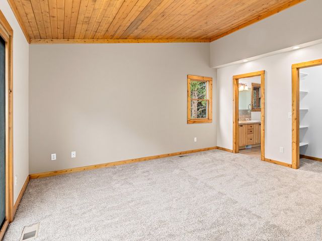 1431 S Saint Vrain Ave B, Estes Park, CO 80517