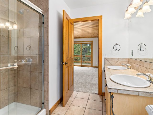 1431 S Saint Vrain Ave B, Estes Park, CO 80517