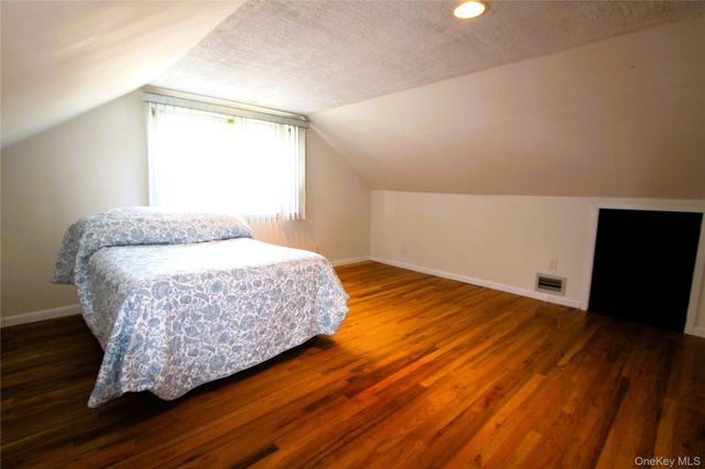 170 Pembrook Drive, Yonkers, NY 10710