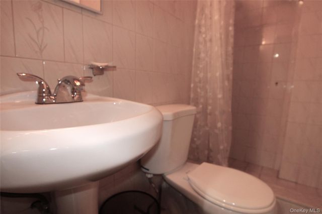 170 Pembrook Drive, Yonkers, NY 10710