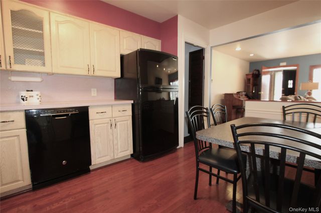170 Pembrook Drive, Yonkers, NY 10710