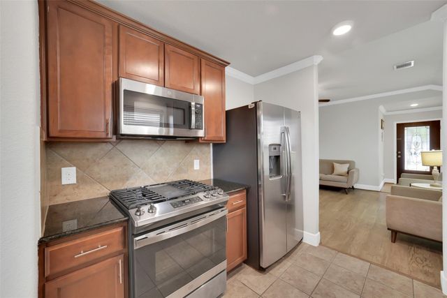 17211 Falcons Nest Landing Drive, Hockley, TX 77447