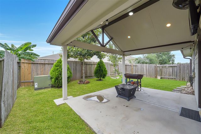 17211 Falcons Nest Landing Drive, Hockley, TX 77447