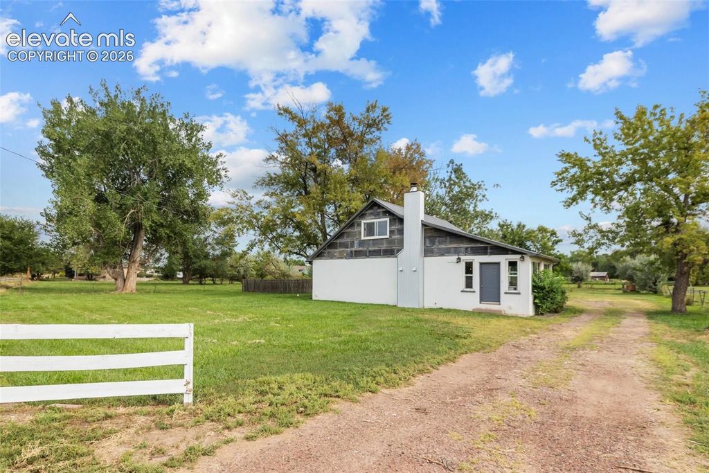 1202 Vine Street, Canon City, CO 81212 — exterior