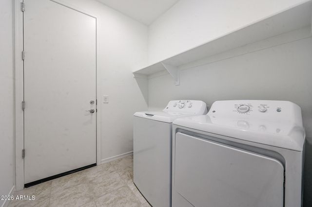 8714 W PASADENA Avenue, Glendale, AZ 85305