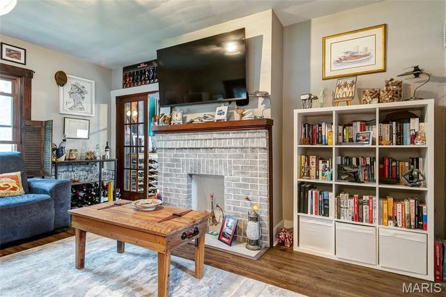 621 Houston Street, St Charles, MO 63301