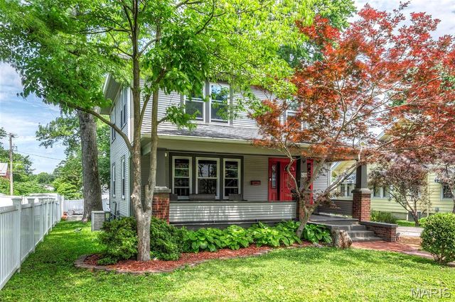 621 Houston Street, St Charles, MO 63301