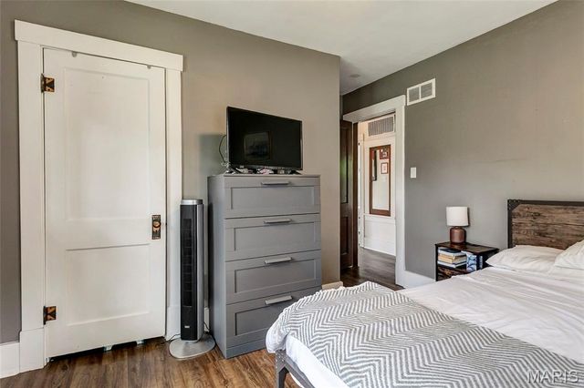 621 Houston Street, St Charles, MO 63301
