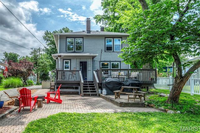 621 Houston Street, St Charles, MO 63301