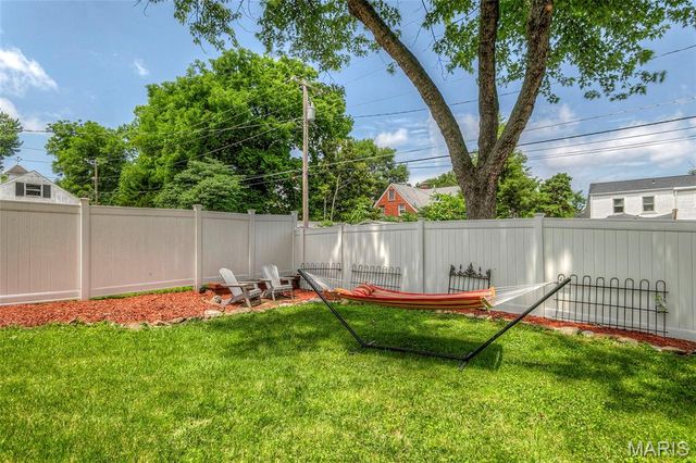 621 Houston Street, St Charles, MO 63301