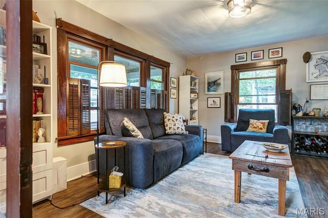 621 Houston Street, St Charles, MO 63301