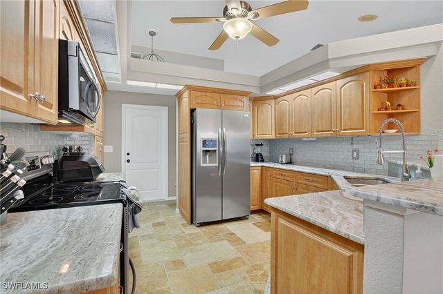 1215 SE 21st ST, Cape Coral, FL 33990