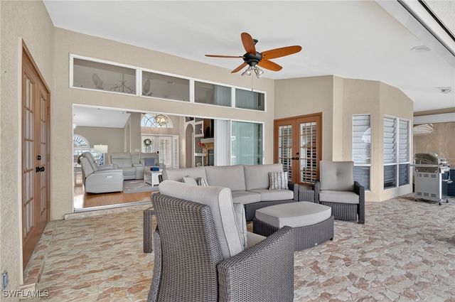 1215 SE 21st ST, Cape Coral, FL 33990