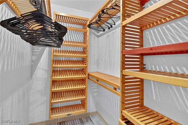 1215 SE 21st ST, Cape Coral, FL 33990