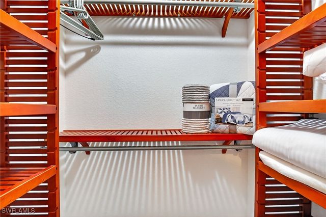 1215 SE 21st ST, Cape Coral, FL 33990