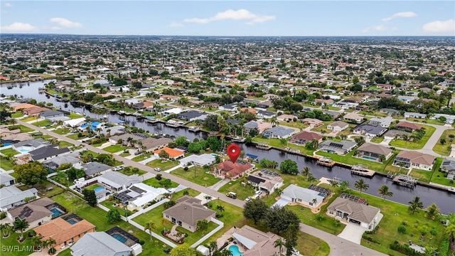 1215 SE 21st ST, Cape Coral, FL 33990