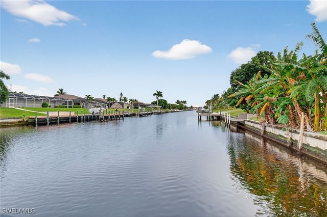 1215 SE 21st ST, Cape Coral, FL 33990