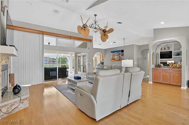 1215 SE 21st ST, Cape Coral, FL 33990