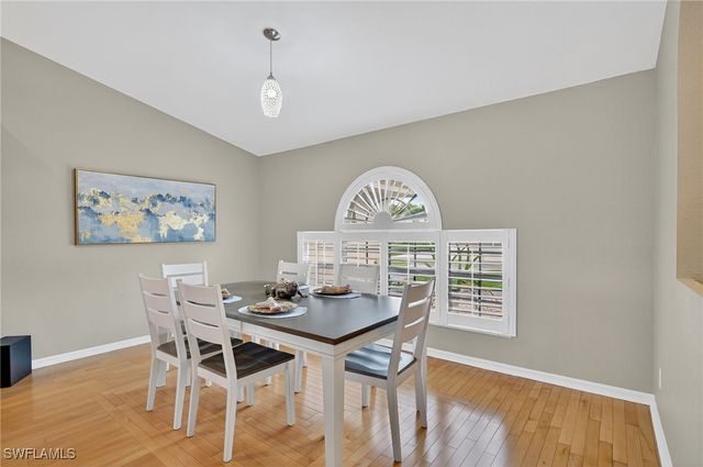 1215 SE 21st ST, Cape Coral, FL 33990