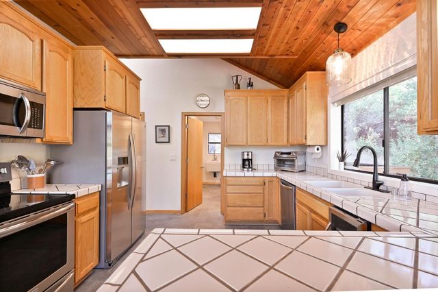 1519 Roaring Camp Rd, Murphys, CA 95247