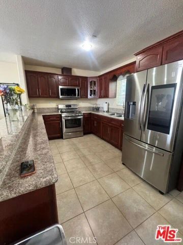 3732 Ruthelen, Los Angeles, CA 90018