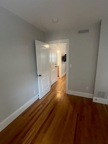164 Ash Street 2, Waltham, MA 02453