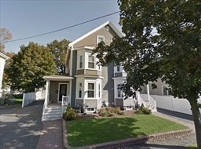 164 Ash Street 2, Waltham, MA 02453