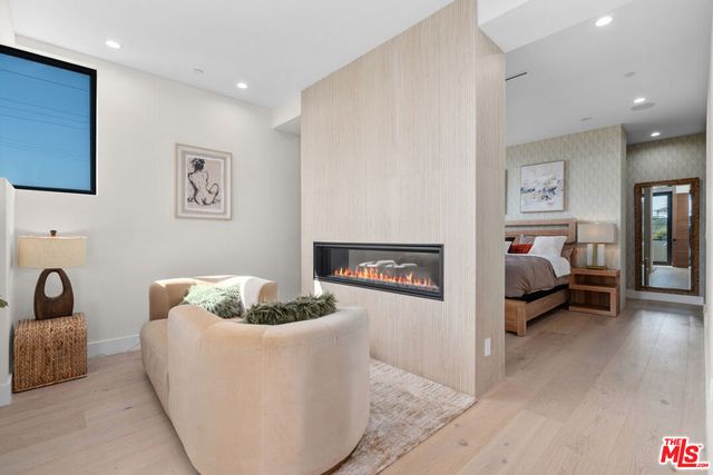 616 7th, Venice, CA 90291