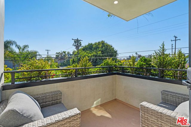 616 7th, Venice, CA 90291