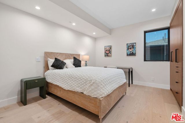 616 7th, Venice, CA 90291