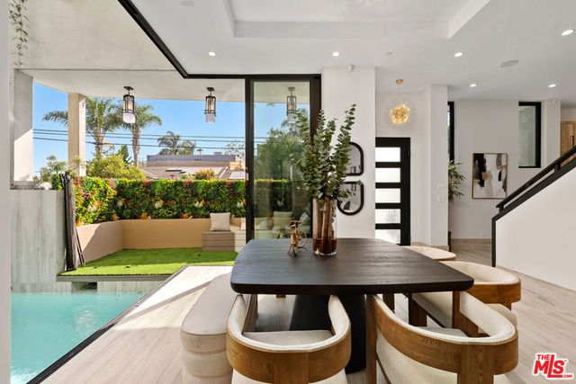 616 7th, Venice, CA 90291