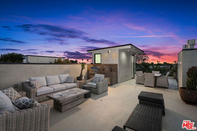 616 7th, Venice, CA 90291