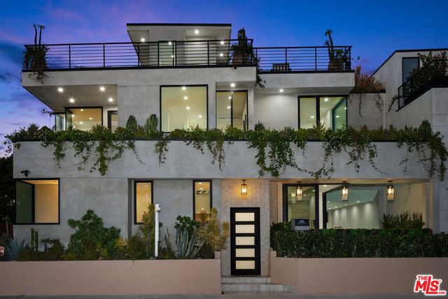 616 7th, Venice, CA 90291