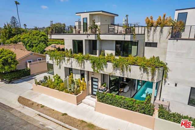 616 7th, Venice, CA 90291