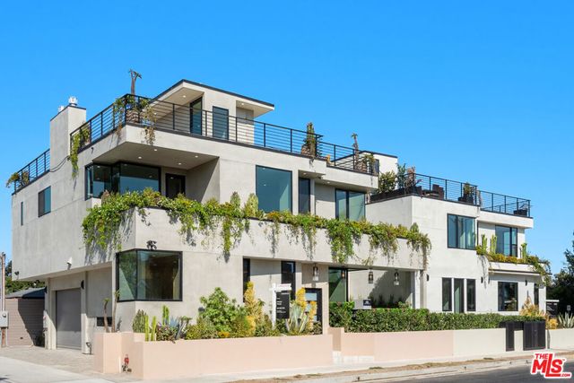 616 7th, Venice, CA 90291