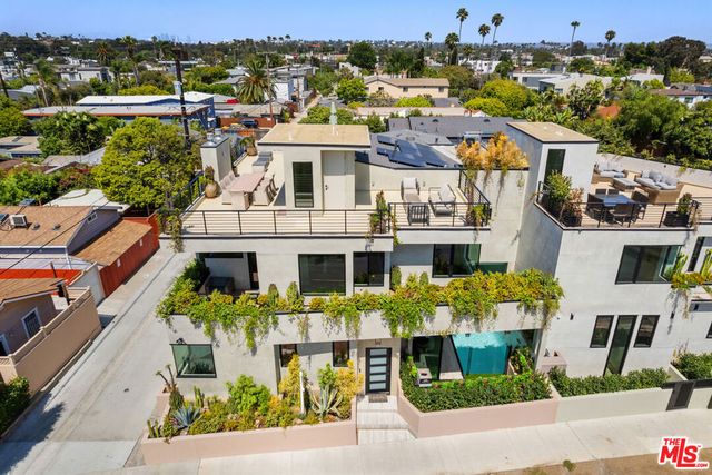 616 7th, Venice, CA 90291