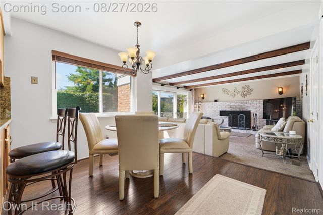 27025 Havelock Drive, Dearborn Heights, MI 48127