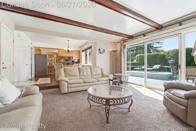 27025 Havelock Drive, Dearborn Heights, MI 48127