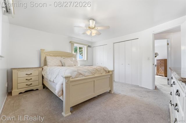 27025 Havelock Drive, Dearborn Heights, MI 48127